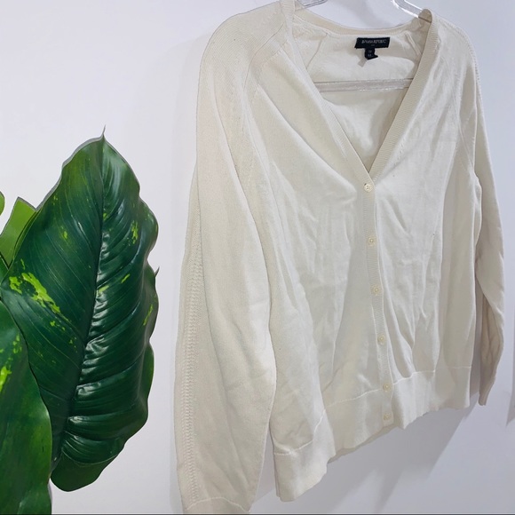 3/$30 Banana Republic Cream Button Up Cardigan - Picture 2 of 5
